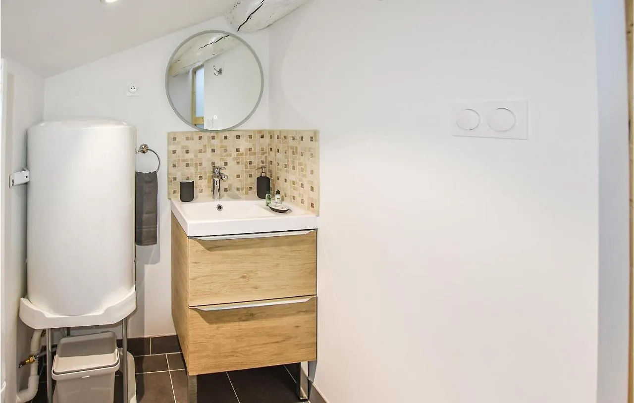 1 Bedroom Nice Apartment In Avignon