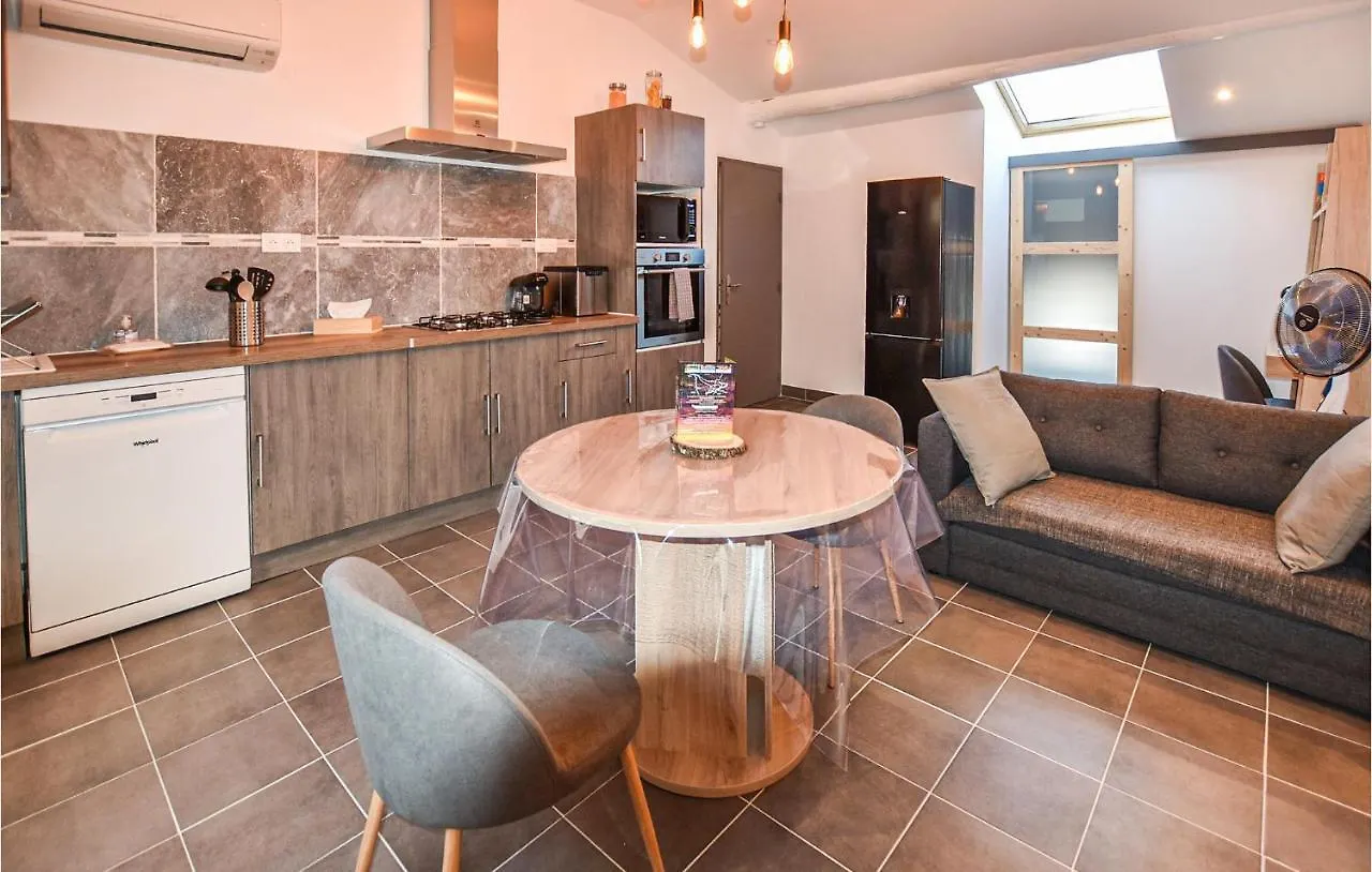1 Bedroom Nice Apartment In Avignon